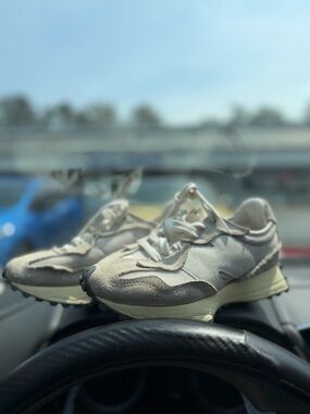 New Balance Women's Cream and Light Gray Retro Runners